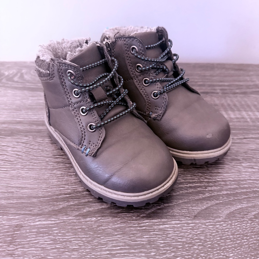 Dr. Scholl’s Gray Leather Boots